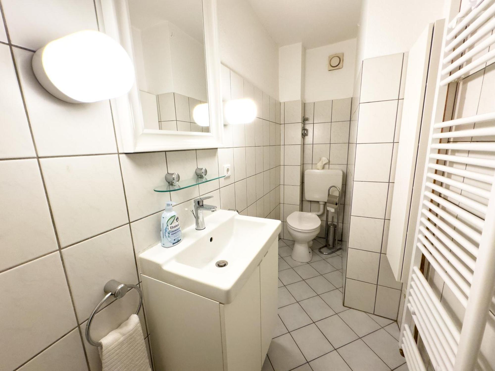 Schoene Wohnung Fuer 4 Gaeste An Der Eilenriede Mit Kostenlosen Parkplaetzen هانوفر المظهر الخارجي الصورة